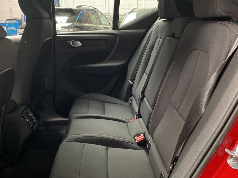 Volvo XC40 1.5 T2 MOMENTUM PRO AUTO 5P