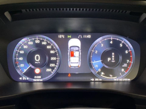 Volvo XC40 1.5 T2 MOMENTUM PRO AUTO 5P