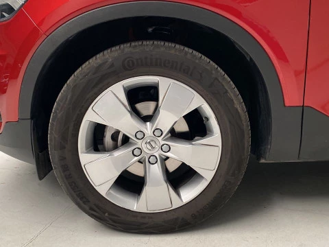 Volvo XC40 1.5 T2 MOMENTUM PRO AUTO 5P