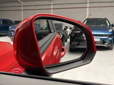 Volvo XC40 1.5 T2 MOMENTUM PRO AUTO 5P