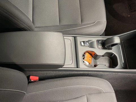 Volvo XC40 1.5 T2 MOMENTUM PRO AUTO 5P