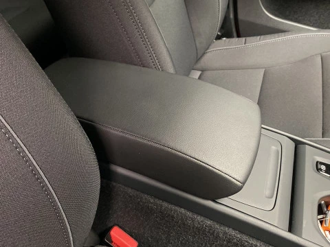 Volvo XC40 1.5 T2 MOMENTUM PRO AUTO 5P