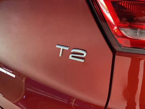 Volvo XC40 1.5 T2 MOMENTUM PRO AUTO 5P