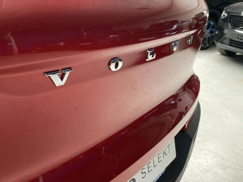 Volvo XC40 1.5 T2 MOMENTUM PRO AUTO 5P