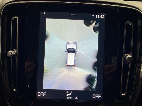 Volvo XC40 1.5 T2 MOMENTUM PRO AUTO 5P