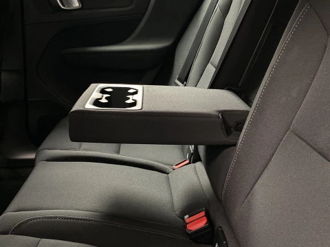 Volvo XC40 1.5 T2 MOMENTUM PRO AUTO 5P