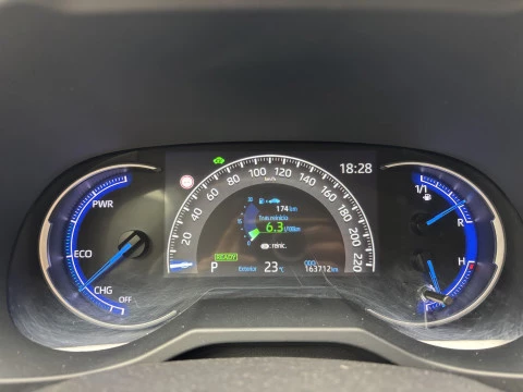 Toyota Rav4 2.5l 220H Advance Plus