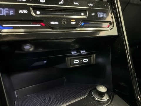 Volkswagen T-Roc R-Line 1.5 TSI 110 kW (150 CV)
