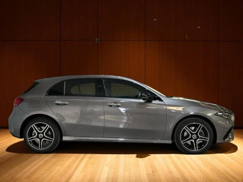Mercedes-Benz Clase A A 250 e con tecnologia hibrida EQ