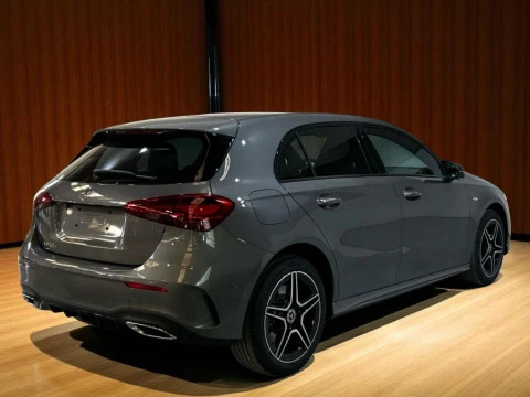 Mercedes-Benz Clase A A 250 e con tecnologia hibrida EQ