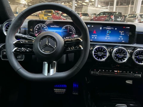 Mercedes-Benz Clase A A 250 e con tecnologia hibrida EQ