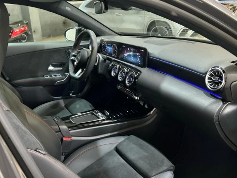 Mercedes-Benz Clase A A 250 e con tecnologia hibrida EQ