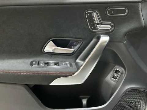 Mercedes-Benz Clase A A 250 e con tecnologia hibrida EQ