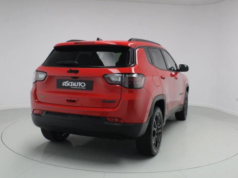 Jeep Compass 1.5 MHEV 96KW NIGHT EAGLE FWD DDCT 130 5P
