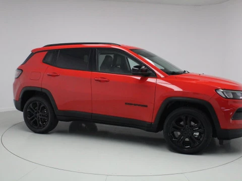 Jeep Compass 1.5 MHEV 96KW NIGHT EAGLE FWD DDCT 130 5P