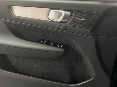 Volvo XC40 XC40 B3 PLUS BLACK EDITION