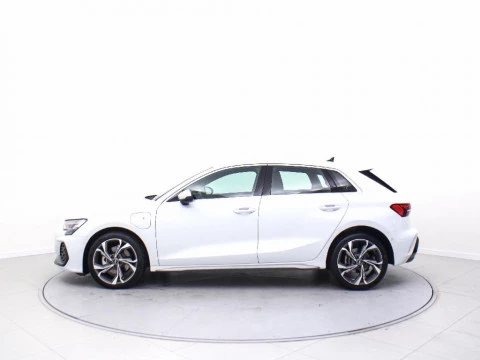 Audi A3 1.5 40 TFSI E S TRONIC GENUINE ED SPBACK 204 5P