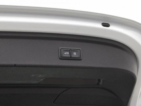 Audi A3 1.5 40 TFSI E S TRONIC GENUINE ED SPBACK 204 5P