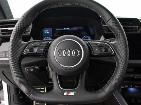 Audi A3 1.5 40 TFSI E S TRONIC GENUINE ED SPBACK 204 5P
