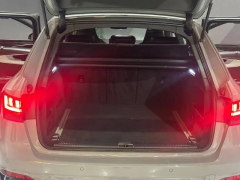 Audi A4 RS4 Avant TFSI 331kW quattro tiptronic