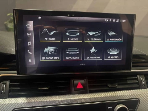 Audi A4 RS4 Avant TFSI 331kW quattro tiptronic