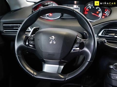 Peugeot 308 PureTech 130 S&S Allure Pack EAT8 96 kW (130 CV)