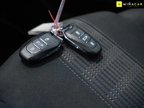 Peugeot 308 PureTech 130 S&S Allure Pack EAT8 96 kW (130 CV)