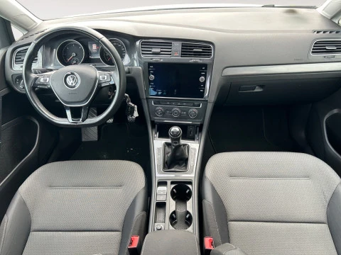 Volkswagen Golf Advance 1.6 TDI