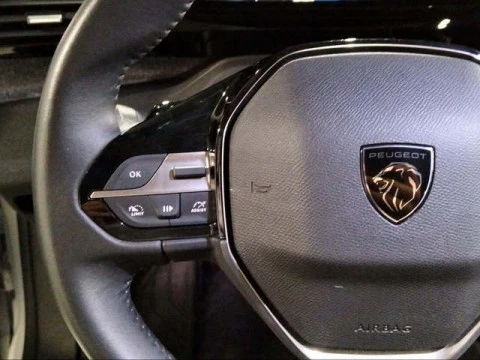 Peugeot 408 Puretech 130 Allure EAT8 96 kW (130 CV)