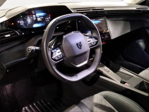 Peugeot 408 Puretech 130 Allure EAT8 96 kW (130 CV)
