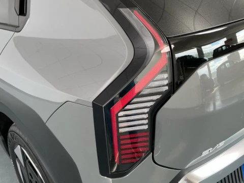 Kia EV3 Earth Long Range