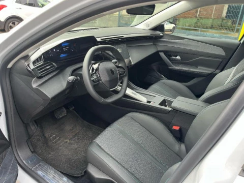 Peugeot 308 fam. 1.2 HYBRID MHEV 136 EDCS6 ALLURE SW 5P