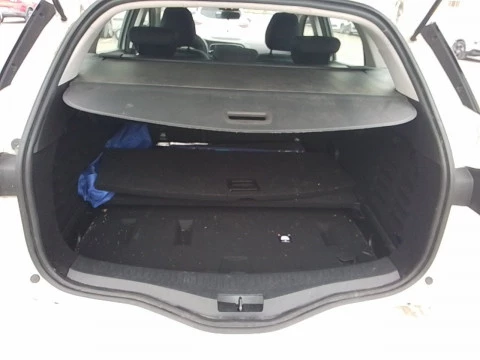 Renault Megane S.T. Business Blue dCi 85 kW (115CV)