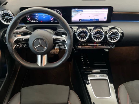 Mercedes-Benz Clase A 200 d Compacto