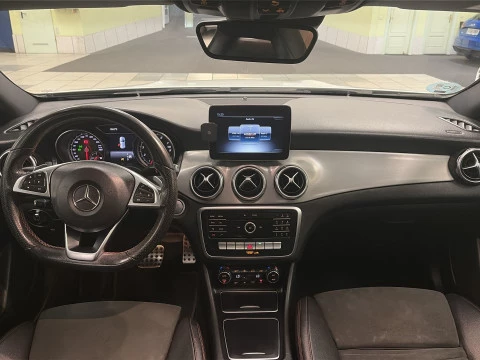 Mercedes-Benz GLA 180 90 kW (122 CV)
