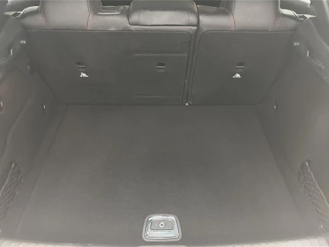 Mercedes-Benz GLA 180 90 kW (122 CV)