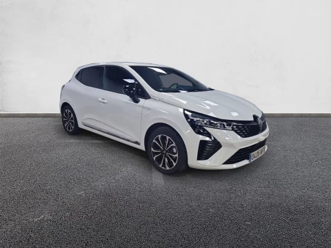 Renault Clio Techno full hybrid E-Tech 145 (103Kw)