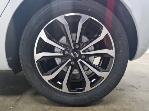 Renault Clio Techno full hybrid E-Tech 145 (103Kw)