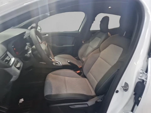 Renault Clio Techno full hybrid E-Tech 145 (103Kw)