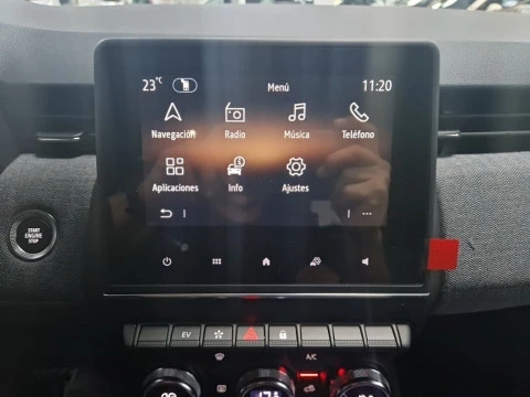 Renault Clio Techno full hybrid E-Tech 145 (103Kw)