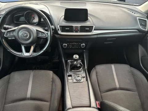 Mazda3 2.0 GE 88KW MT Black Tech Edition