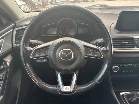 Mazda3 2.0 GE 88KW MT Black Tech Edition