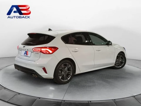 Ford Focus 1.0 Ecoboost MHEV 114kW ST-Line
