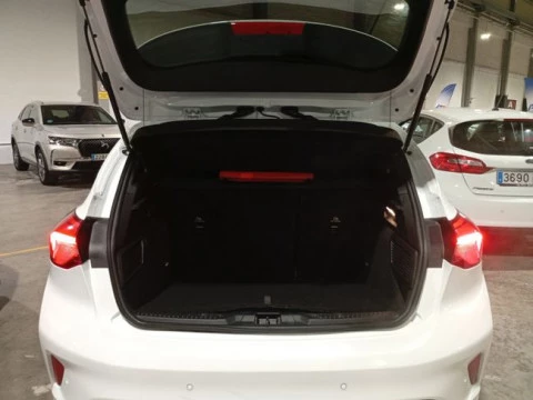 Ford Focus 1.0 Ecoboost MHEV 114kW ST-Line