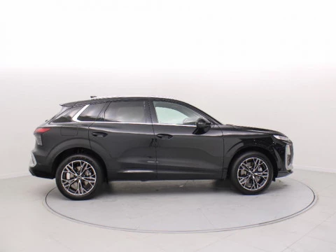 Audi Q3 AUDI Q3 SUV LAUNCH EDITION E-HYBRID 200 KW S TRONIC