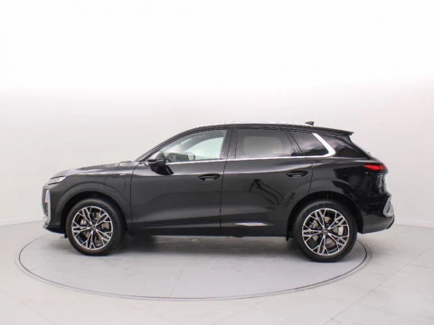 Audi Q3 AUDI Q3 SUV LAUNCH EDITION E-HYBRID 200 KW S TRONIC