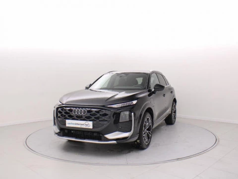 Audi Q3 AUDI Q3 SUV LAUNCH EDITION E-HYBRID 200 KW S TRONIC