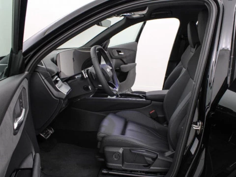 Audi Q3 AUDI Q3 SUV LAUNCH EDITION E-HYBRID 200 KW S TRONIC