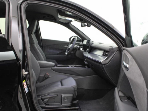 Audi Q3 AUDI Q3 SUV LAUNCH EDITION E-HYBRID 200 KW S TRONIC