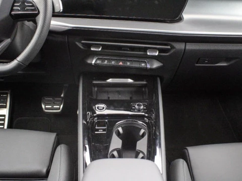 Audi Q3 AUDI Q3 SUV LAUNCH EDITION E-HYBRID 200 KW S TRONIC